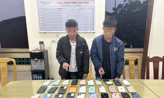 Hai đối tượng đột nhập cửa hàng điện thoại, trộm 39 chiếc iPhone