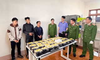 Triệt phá đường dây ma túy xuyên biên giới, thu hơn 34kg ma tuý và súng đã lên nòng