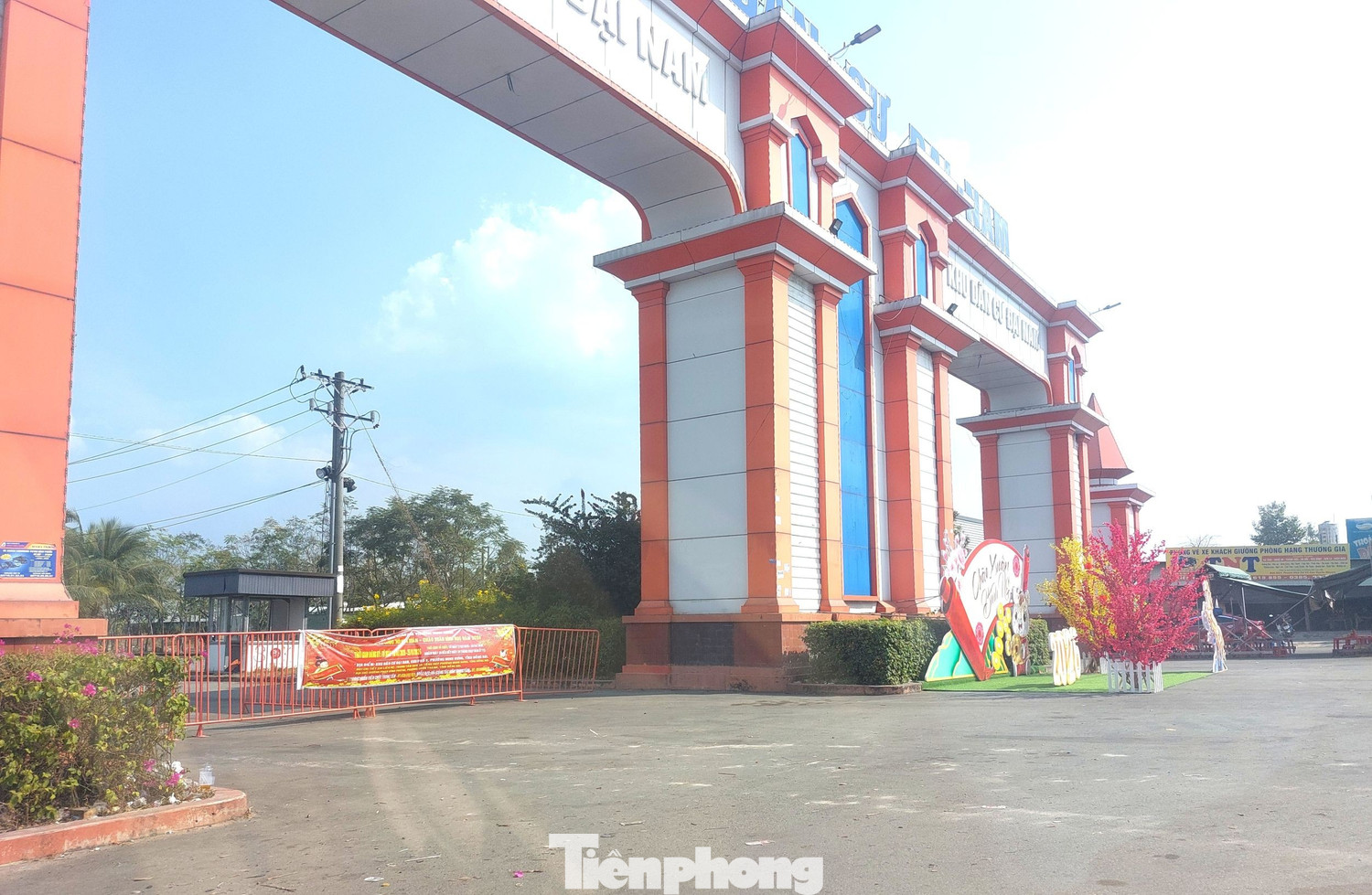 Hiện trạng Khu dân cư từng bố trí đất xây trung tâm chữa bệnh miễn phí cho ‘thần y’