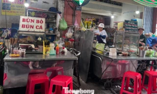 Nhiều mặt hàng, dịch vụ 'dậy sóng' theo giá xăng dầu 