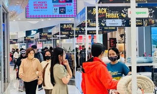 Black Friday: Người tiêu dùng thắt chặt chi tiêu, lựa chọn kỹ