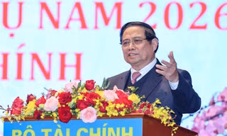 Thủ tướng: Tăng trưởng 2 con số là 'ngọn núi cao' cần chinh phục