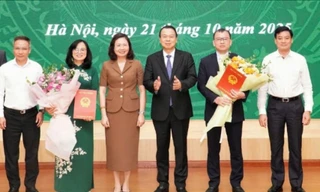 Thông tin về 2 phó chủ tịch Ủy ban Chứng khoán vừa được bổ nhiệm
