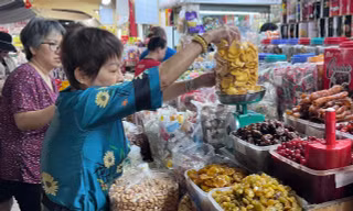 Tiểu thương thấp thỏm sợ sai sau nửa năm bãi bỏ thuế khoán 