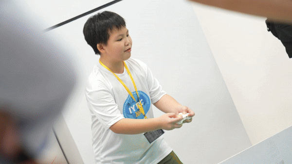 Những màn tranh tài hấp dẫn tại cuộc thi Vô địch Quốc gia STEM, AI và Robotics