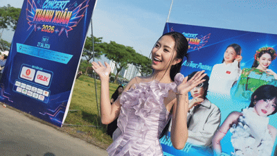 Hà Trúc Linh choáng ngợp với biển người đổ về concert Thanh xuân