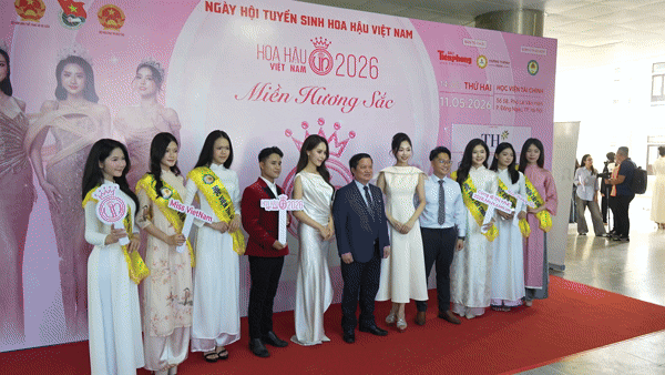 Sôi động ngày hội tuyển sinh Hoa hậu Việt Nam 2026