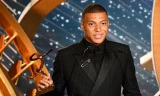 Mbappe nhận danh hiệu Cầu thủ xuất sắc nhất Ligue 1.