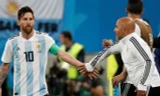 HLV Sampaoli khẳng định không có xích mích với siêu sao Lionel Messi.