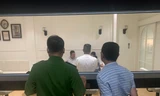 Công an kiểm tra quán cà phê hẹn hò dùng gương một chiều gây xôn xao mạng xã hội