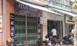 Cửa hàng mỹ phẩm nằm ở số 10B đường Trần Huy Liệu nơi xảy ra sự việc