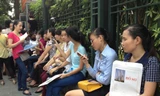 Thí sinh nộp hồ sơ thi tuyển công chức tại Hà Nội