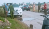 Hiện trường nơi phát hiện thượng úy công an chết trong ô tô màu trắng trên đê sông Hồng ở Nam Định