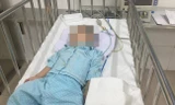 Cháu N.H.A. đang được cấp cứu tại bệnh viện