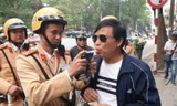 Uống 2 chén rượu, người đàn ông điều khiển xe máy bị phạt 7 triệu đồng