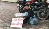 Nhiều người chỉ ngồi bán cơm nắm ngoài vỉa hè nhưng có thể thu lãi tới vài chục triệu đồng/tháng