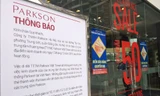 Biển thông báo di dời địa điểm kinh doanh trung tâm thương mại Parkson Viet Tower từ 15/12 tới