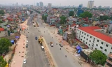 Dự án đường Vành đai 1 (đoạn Ô Đống Mác - Nguyễn Khoái) có chiều dài 570 m, rộng 50 m, được UBND TP Hà Nội phê duyệt vào cuối năm 2005 với tổng mức đầu tư là 383 tỷ đồng. Đến tháng 9/2014, dự án được điều chỉnh tăng mức đầu tư gấp gần 3 lần lên tới 1.139 