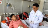 Nạn nhân Hoàng Anh Dũng đang được điều trị tích cực tại BV Chợ Rẫy
