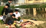 Lực lượng chức năng khám nghiệm tử thi