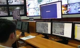 Sau thời gian thí điểm, lãnh đạo Phòng CSGT đường bộ, đường sắt CSGT theo dõi hệ thống camera giám sát CSGT theo dõi hệ thống camera giám sát - Ảnh: Nam Anh