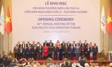 Các đại biểu chụp ảnh lưu niệm tại phiên khai mạc APPF-26.
