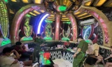 Bắt nhóm quản lý quán karaoke cung cấp ma túy, điều tiếp viên phục vụ dân chơi bay lắc 
