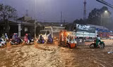 Tìm kiếm người đàn ông bị nước cuốn mất tích khi băng qua đường ngập