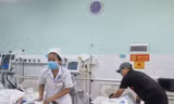Số bệnh nhân nghi ngộ độc sau khi ăn bánh mì tăng lên 469 ca