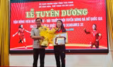 Trà Vinh tặng bằng khen, tuyên dương nữ cầu thủ Huỳnh Như