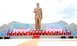 Trưởng Ban Tuyên giáo T.Ư Nguyễn Trọng Nghĩa dự lễ khánh thành tượng đài Bác Hồ ở Phú Quốc