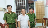 Bắt giám đốc, nhân viên nhà thầu dự án kè chống sạt lở ở An Giang