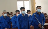 Các bị cáo nghe tuyên án
