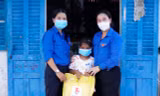 Hàng trăm phần quà đến với thiếu nhi vùng sâu, dân tộc tỉnh Sóc Trăng