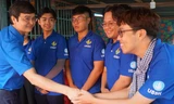 Bí thư Trung ương Đoàn thăm sinh viên tình nguyện