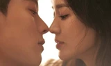 Song Hye Kyo và tình trẻ vừa gặp đã có cảnh ‘giường chiếu’ 19+ trong phim mới