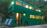 Mua xe buýt hai tầng gần 150 triệu đồng biến thành ngôi nhà mơ ước 