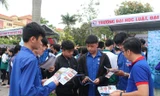 Hàng ngàn học sinh tham gia chương trình tư vấn tuyển sinh, hướng nghiệp năm 2019