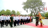 Phú Thọ dâng hoa kỷ niệm 70 năm ngày Bác Hồ về thăm Đền Hùng