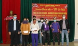 Mang Tết ấm đến với người dân nghèo ở xã miền biển