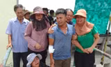 Xúc động khoảnh khắc đón 4 ngư dân bị chìm tàu trở về đất liền