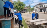 'Áo xanh' giúp người dân di dời nhà cửa, bàn giao mặt bằng cao tốc Bắc - Nam