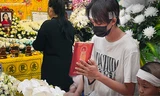 Nhìn lại ảnh Hồ Văn Cường từ khi Phi Nhung mất đến giờ, khán giả phát hiện chi tiết lạ