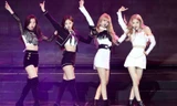 Ra tay chỉnh đồ cho khỏi hớ hênh nhưng BLACKPINK luôn được khen “đẹp hơn cả bản gốc”