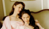 Tưởng là chị em thân thiết, Minh Hằng - Ngọc Trinh lại lộ rõ cơ tâm qua bộ ảnh đẹp như mơ