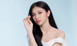 Mải khoe mái tóc dài hiếm thấy, Á hậu Minh Kiên vô tình để lộ vật thể lạ trên trang phục