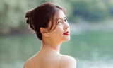 Sau lần kêu cứu vì bị chủ nợ của chồng cũ đòi tiền, sao nữ V-biz bất ngờ khoe vòng 1 khủng