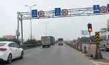 Từ 80km/h, cầu Thanh Trì sẽ được hạ tốc độ phương tiện xuống 60km/h từ 16/3. Ảnh: T.Đảng