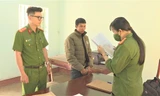 Bắt đối tượng hiếp dâm con riêng của người tình rồi ép uống thuốc tránh thai