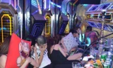 Hàng chục nam, nữ ‘bay lắc’ xuyên đêm trong phòng karaoke